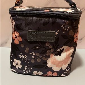 Sarah Wells Cold Gold Cooler Bag Navy Floral